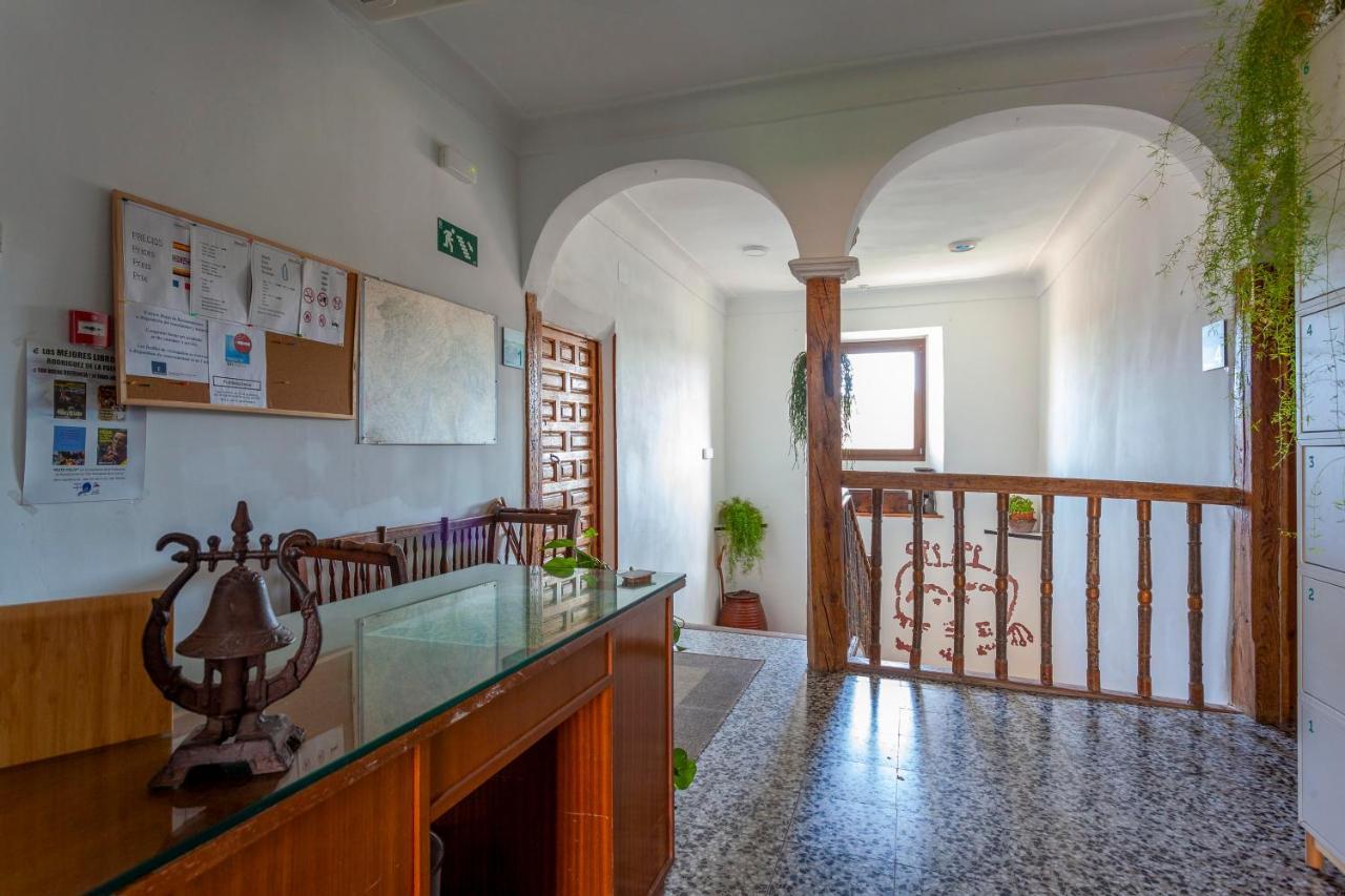 El Albergue De Sigueenza Esterno foto