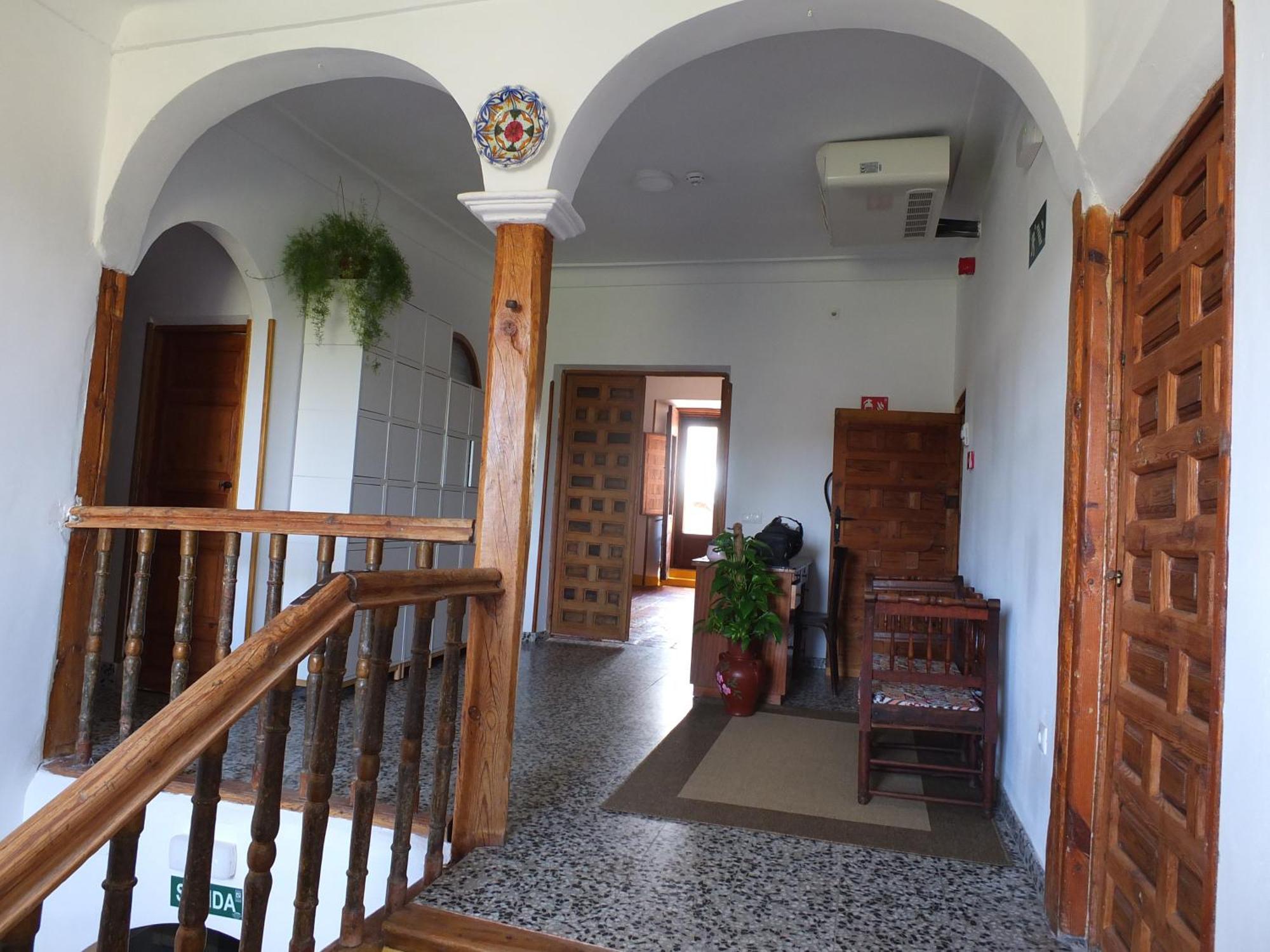 El Albergue De Sigueenza Esterno foto